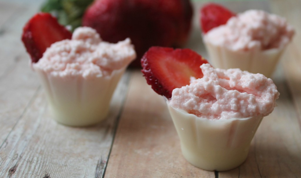 Strawberry Cheescake cordial Cups Simply Southern Mom