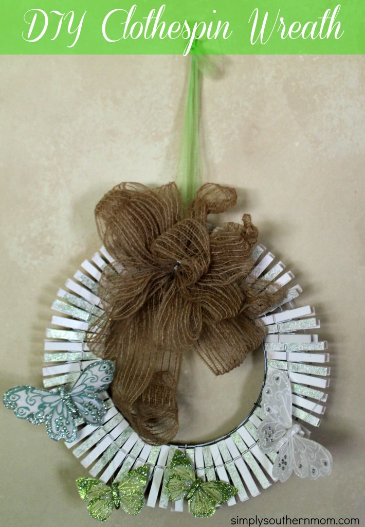 DIY Clothespin Wreath