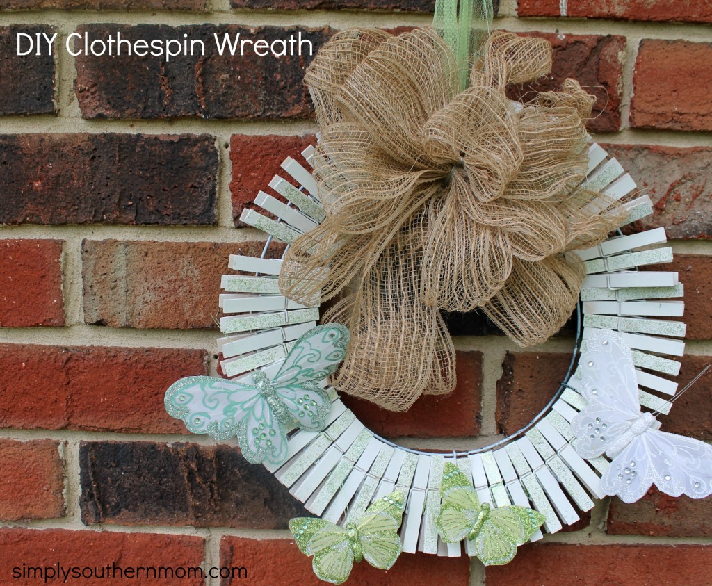 DIY Clothespin wreath