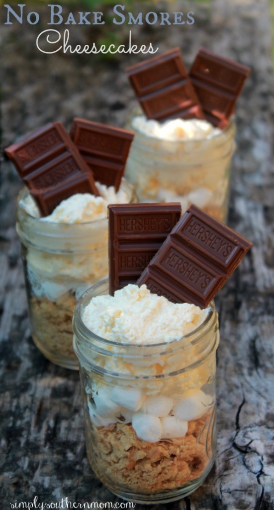 Need a easy dessert that can be made in minutes? Try this delicious four ingredient No Bake S'mores Parfait. 