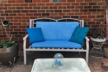 How to Spray Paint Patio Pillows